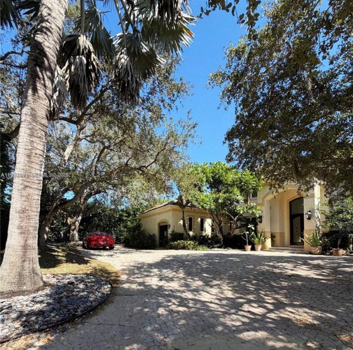 673 Destacada Ave Coral Gables, FL 33156