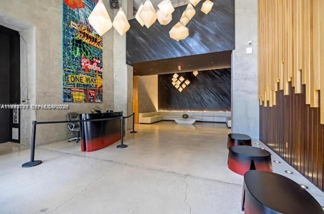 151 SE 1st #3111 Miami, FL 33131