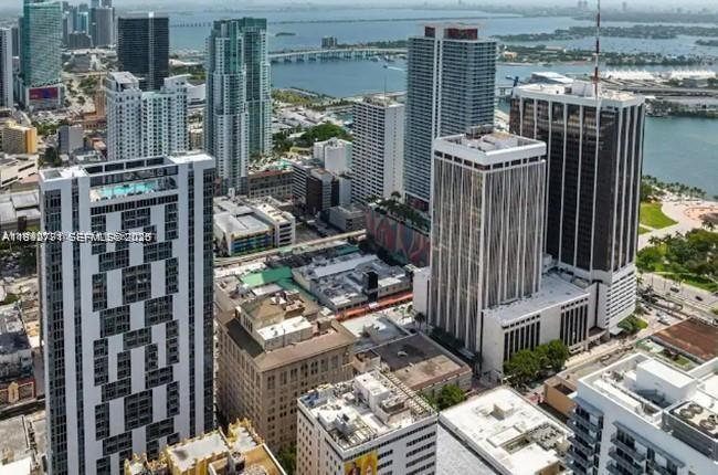151 SE 1st #3111 Miami, FL 33131