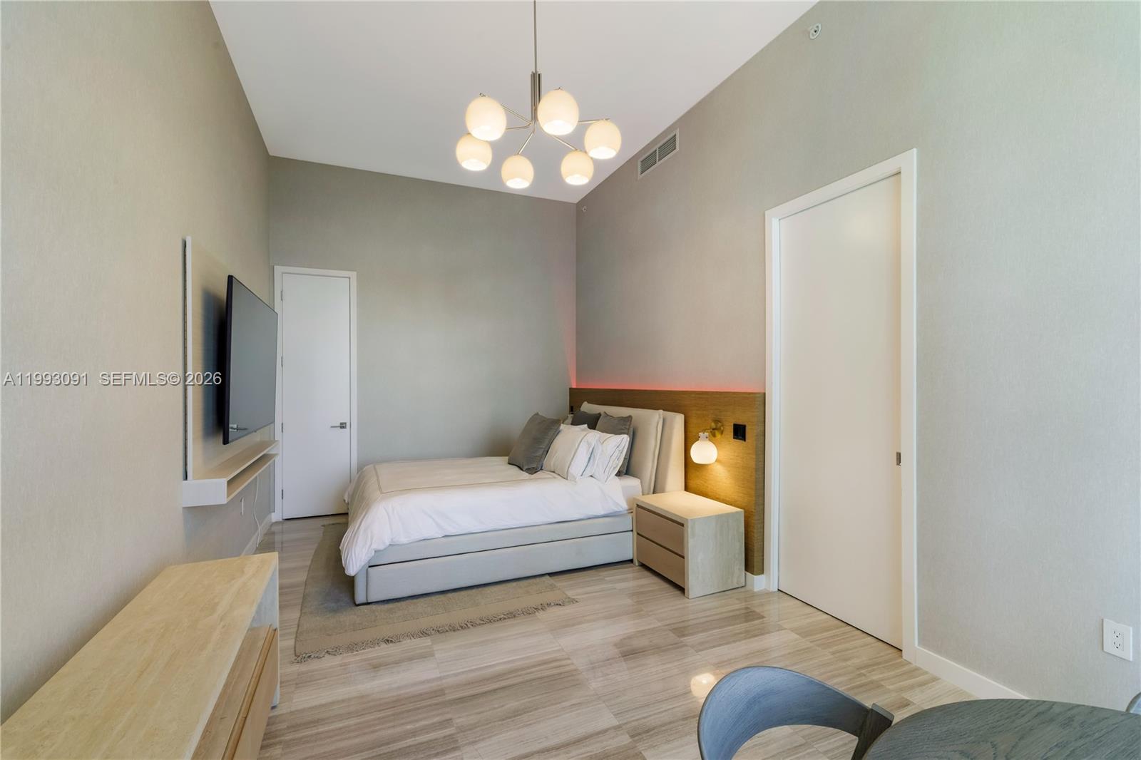 2821 S Bayshore Dr #6B Miami, FL 33133