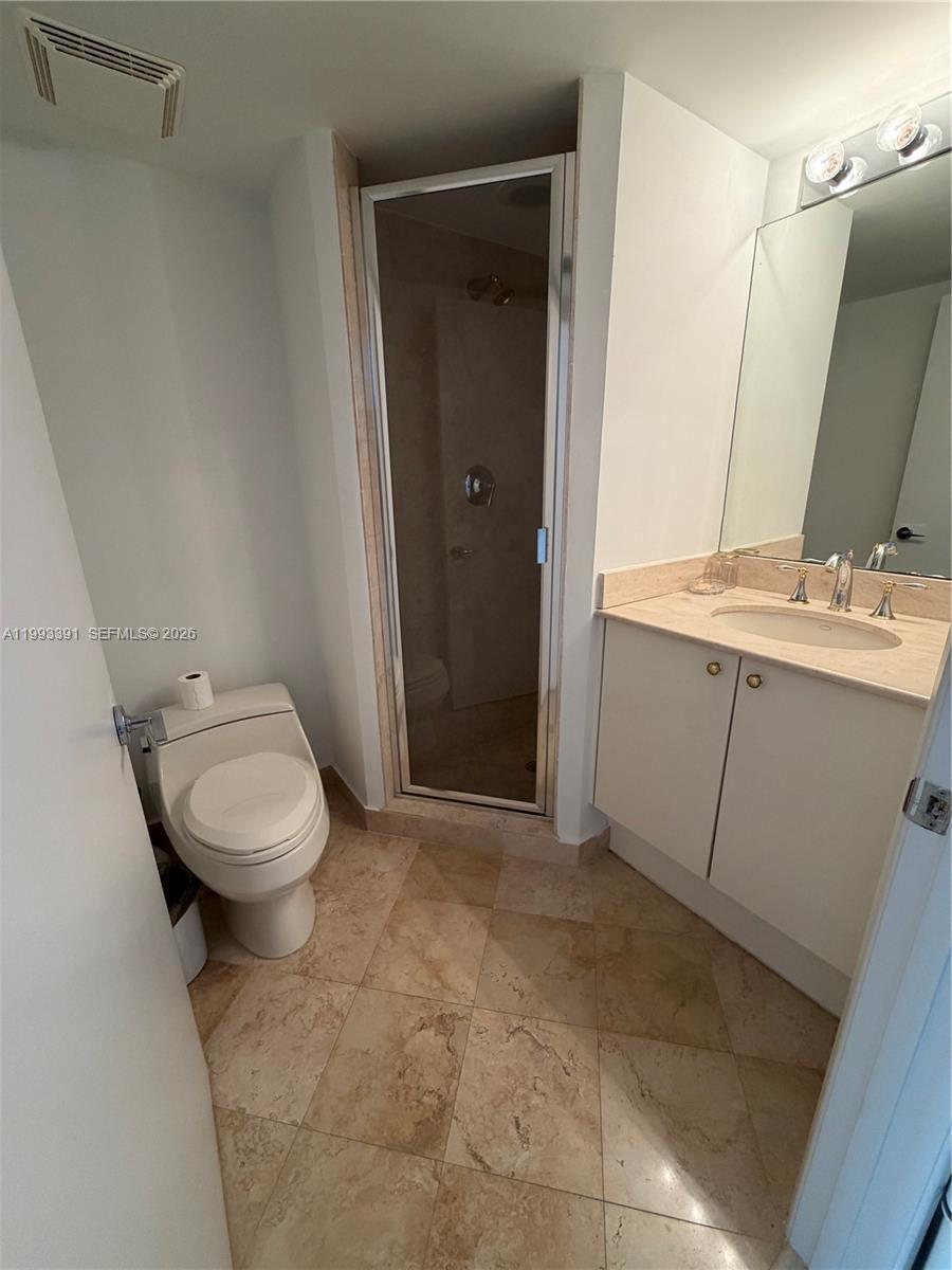 791 Crandon #C 306 Key Biscayne, FL 33149