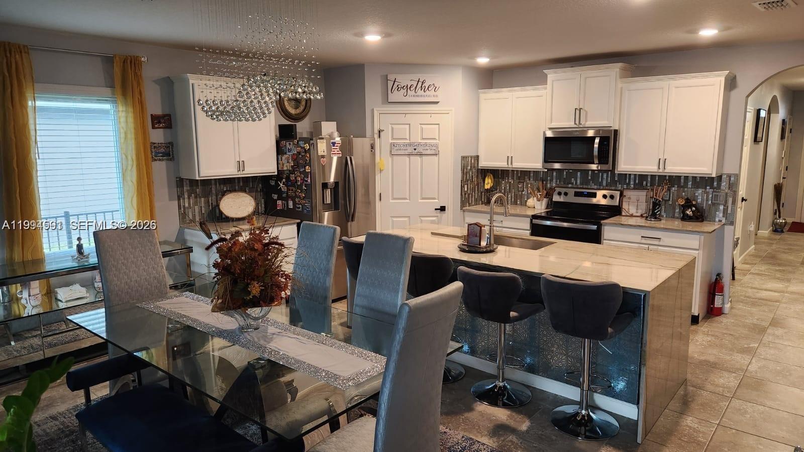 2271 SW Arlington Dr Sw Vero Beach, FL 32968