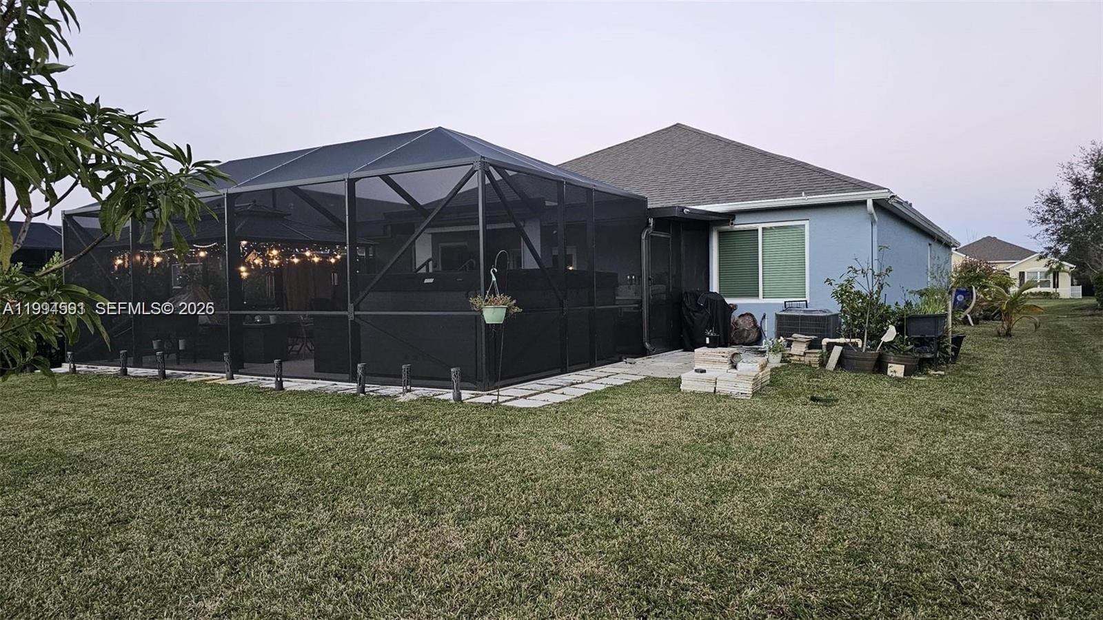 2271 SW Arlington Dr Sw Vero Beach, FL 32968