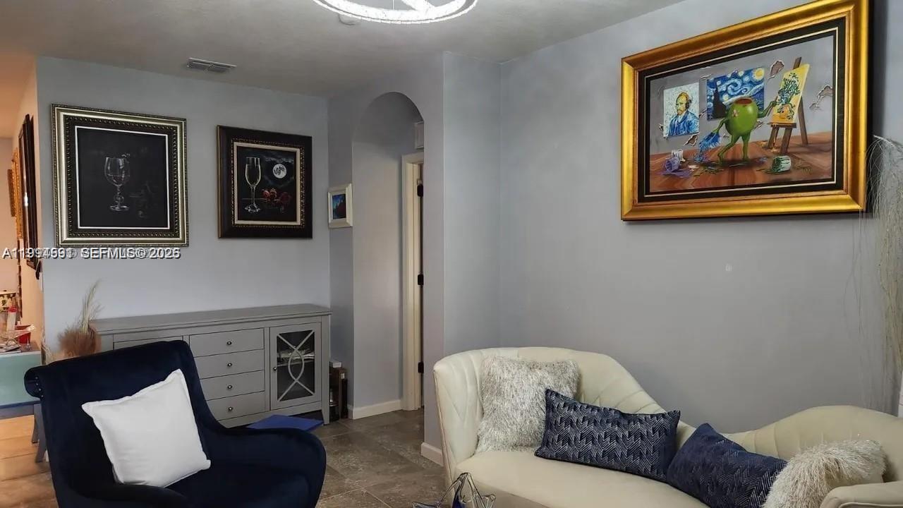 2271 SW Arlington Dr Sw Vero Beach, FL 32968