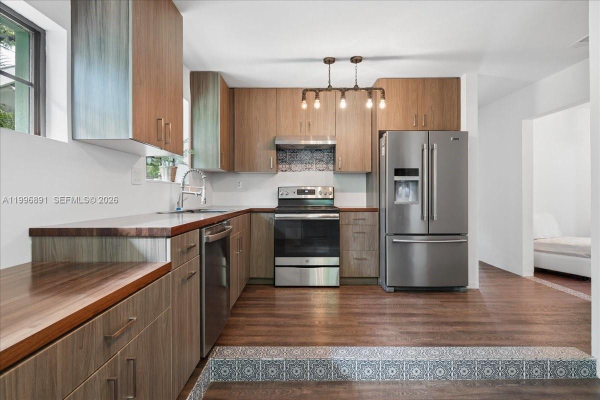3490 William Ave Miami, FL 33133