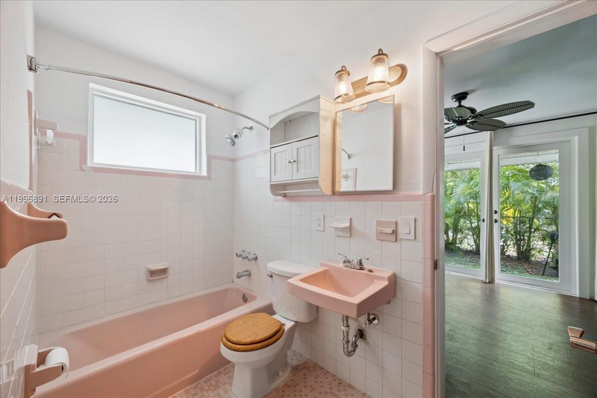 3490 William Ave Miami, FL 33133