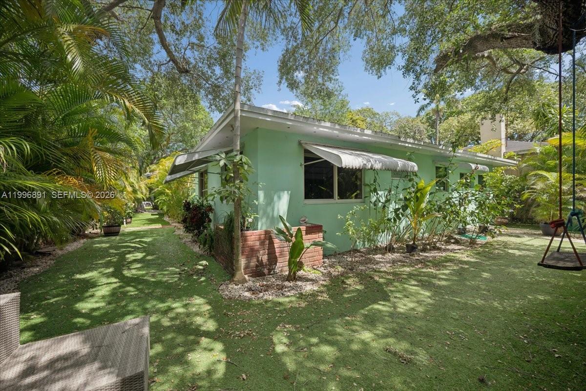 3490 William Ave Miami, FL 33133