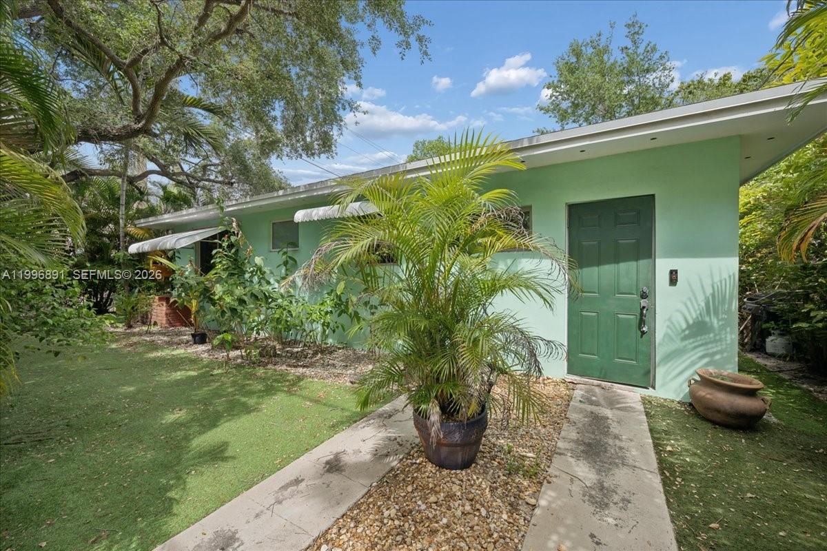 3490 William Ave Miami, FL 33133
