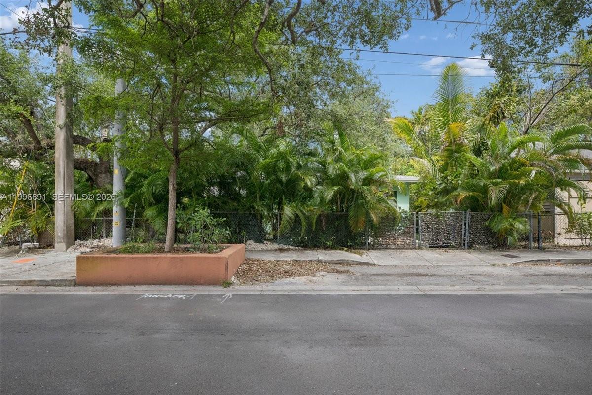 3490 William Ave Miami, FL 33133