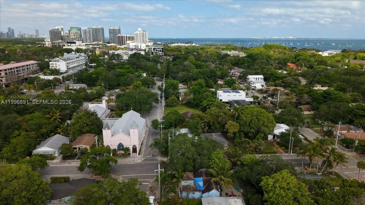 3490 William Ave Miami, FL 33133