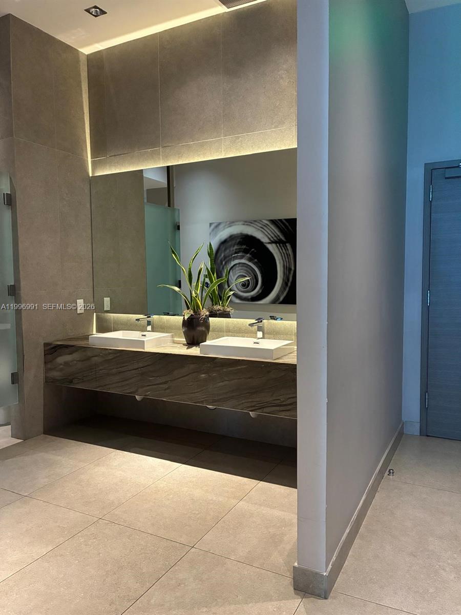 1100 S Miami Ave #3309 Miami, FL 33130