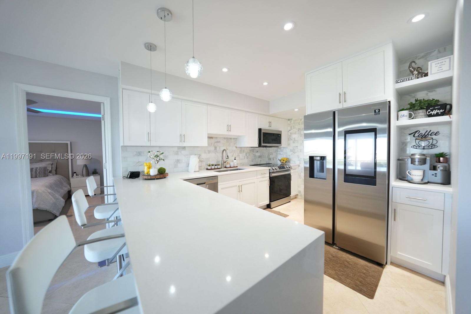 200 Diplomat Pkwy #827