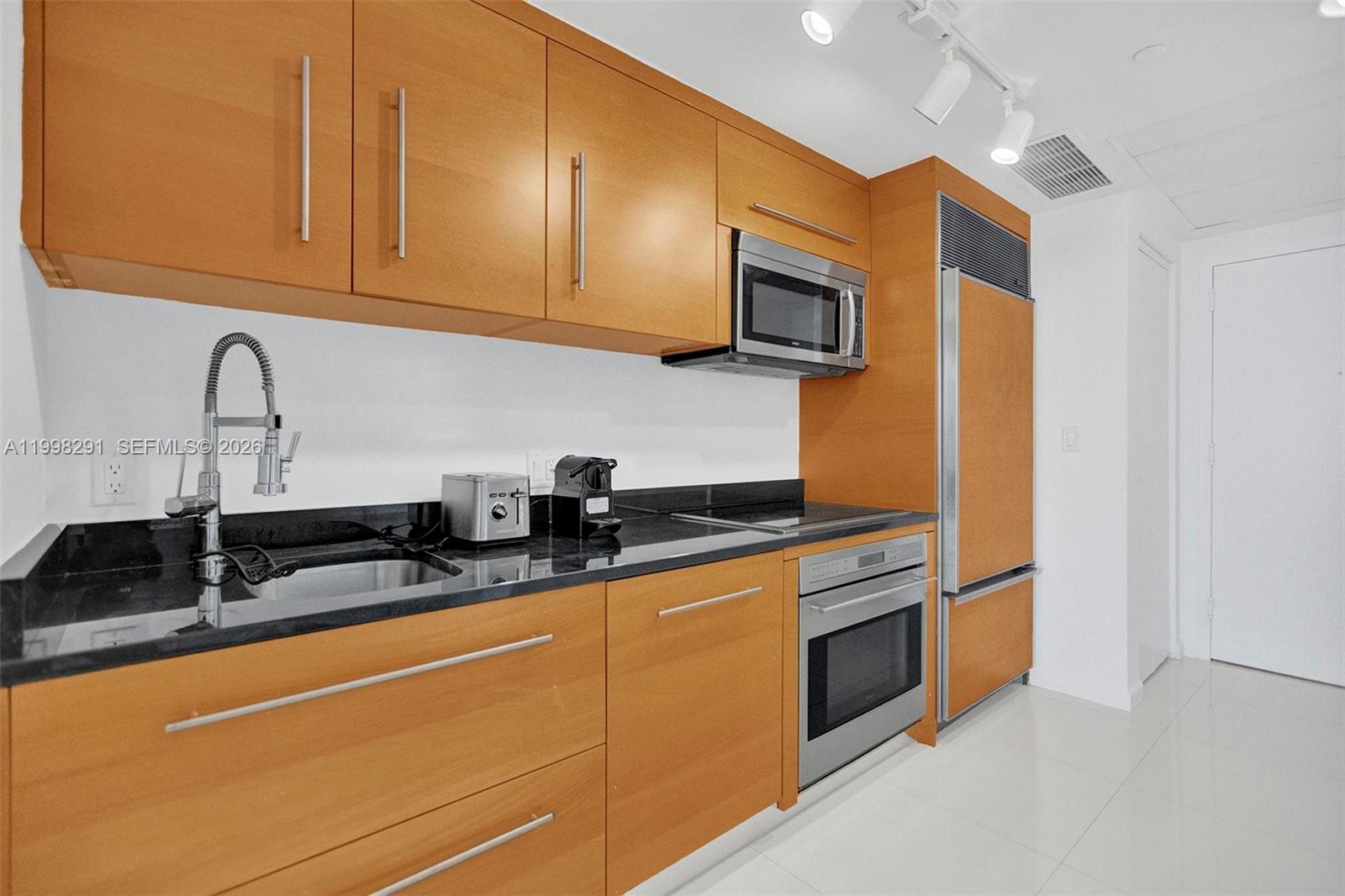 image Icon Brickell I11