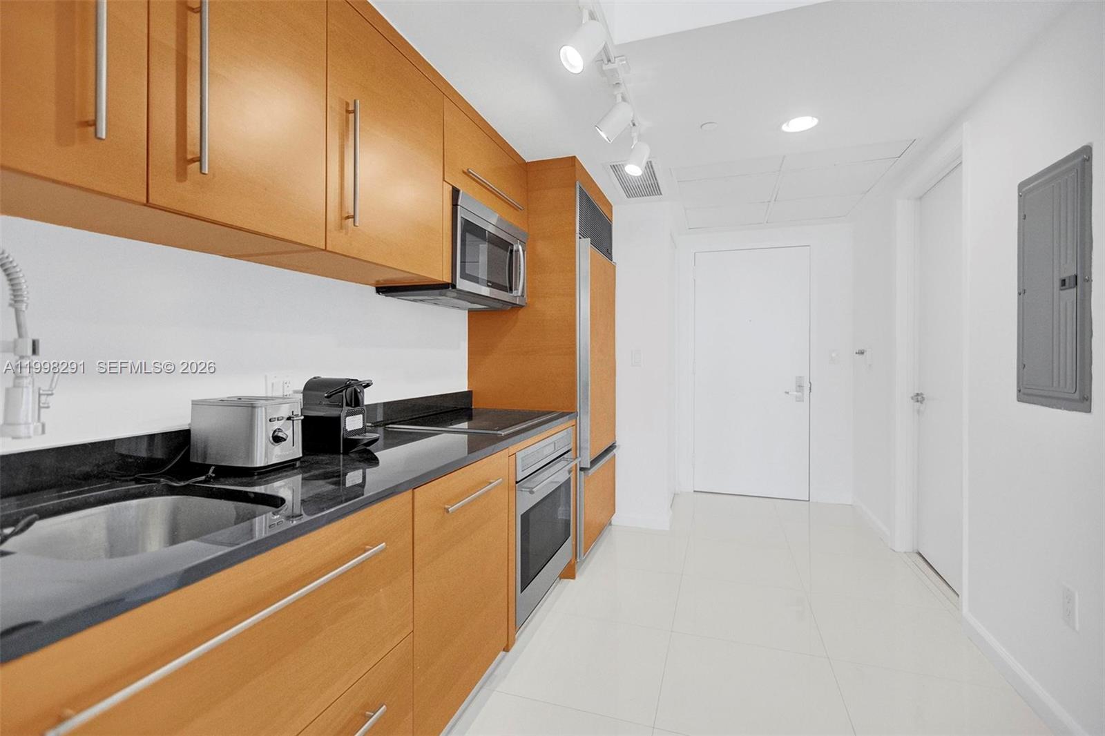 image Icon Brickell I16