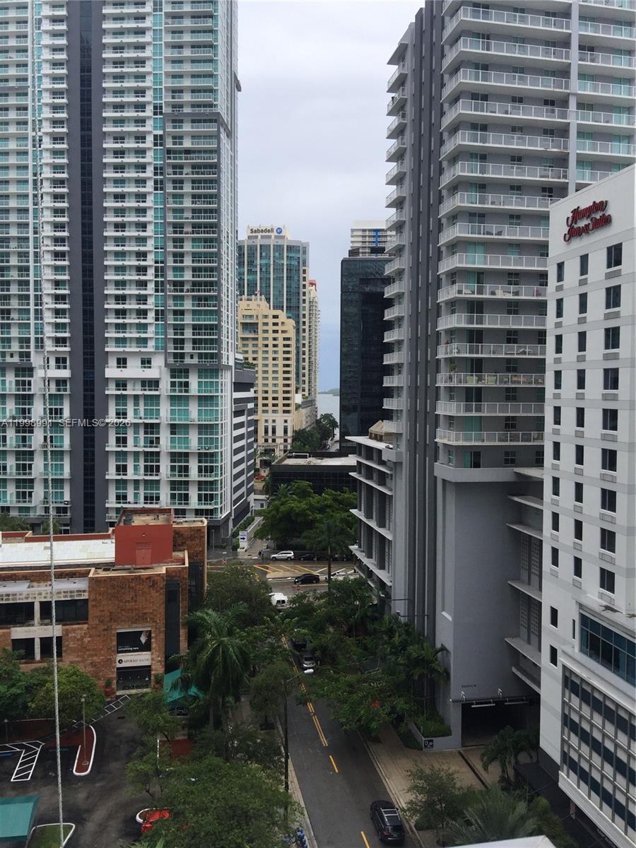 79 SW 12th St #1406-S