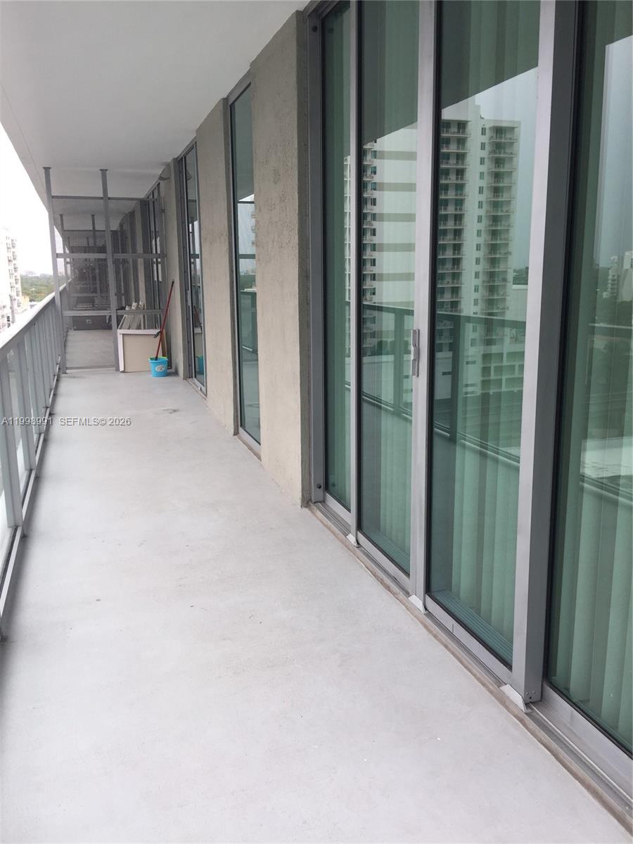 image Axis on Brickell South17