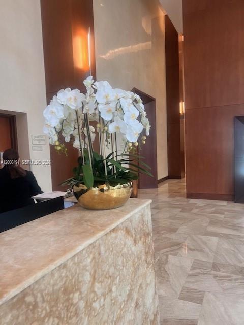 31 SE 5th St #4212 Miami, FL 33131