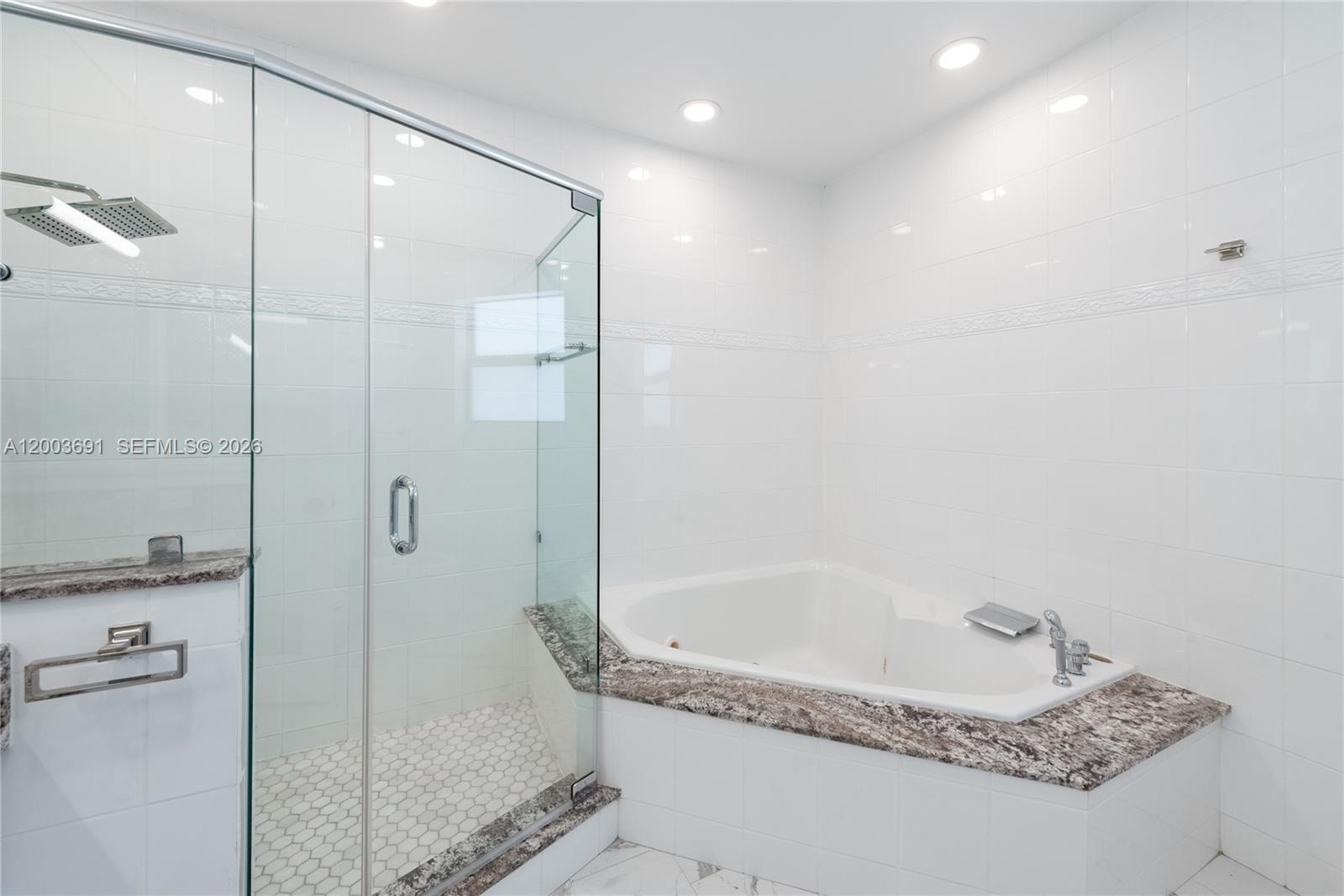 141 Cape Florida Dr Key Biscayne, FL 33149