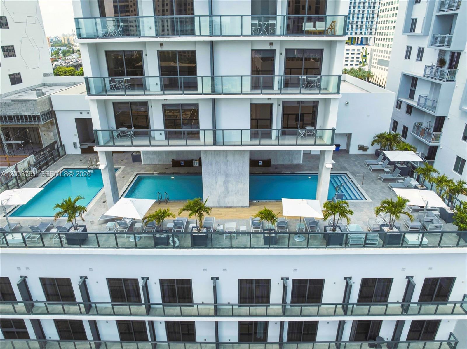 image Smart Brickell III26