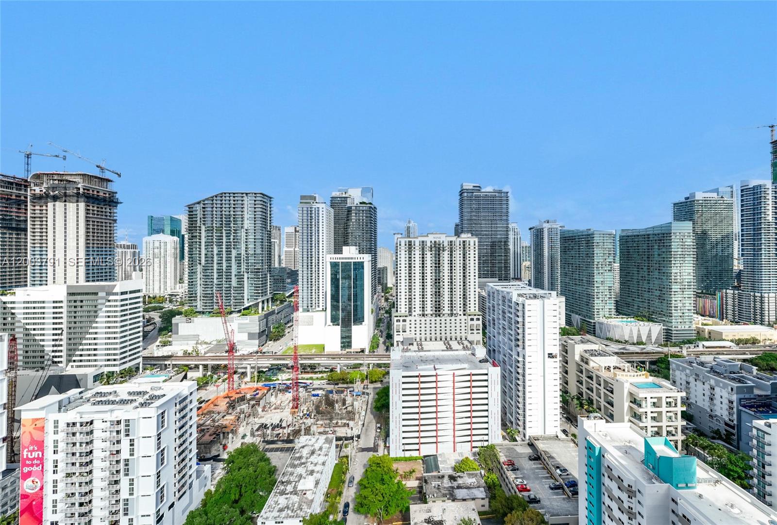 image Smart Brickell III29