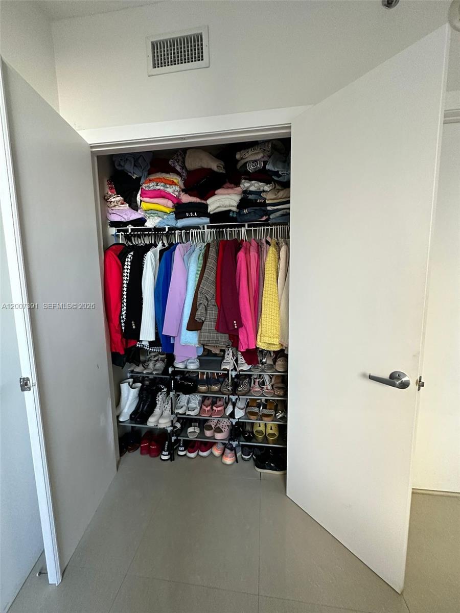 image 1060 Brickell - 105023