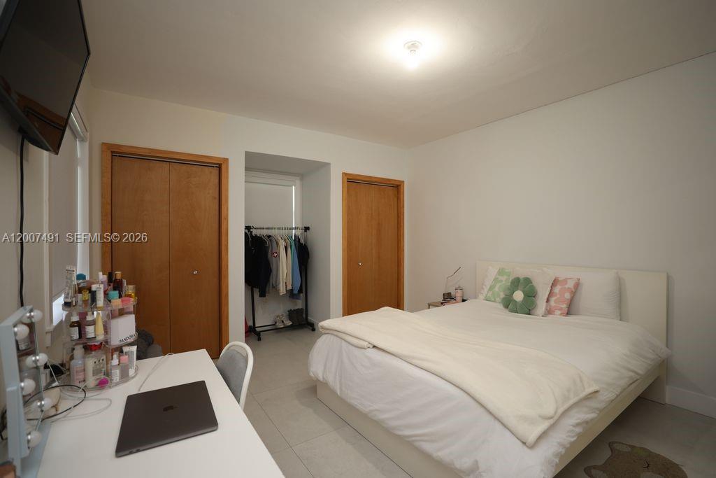 5620 Alton Rd Miami Beach, FL 33140