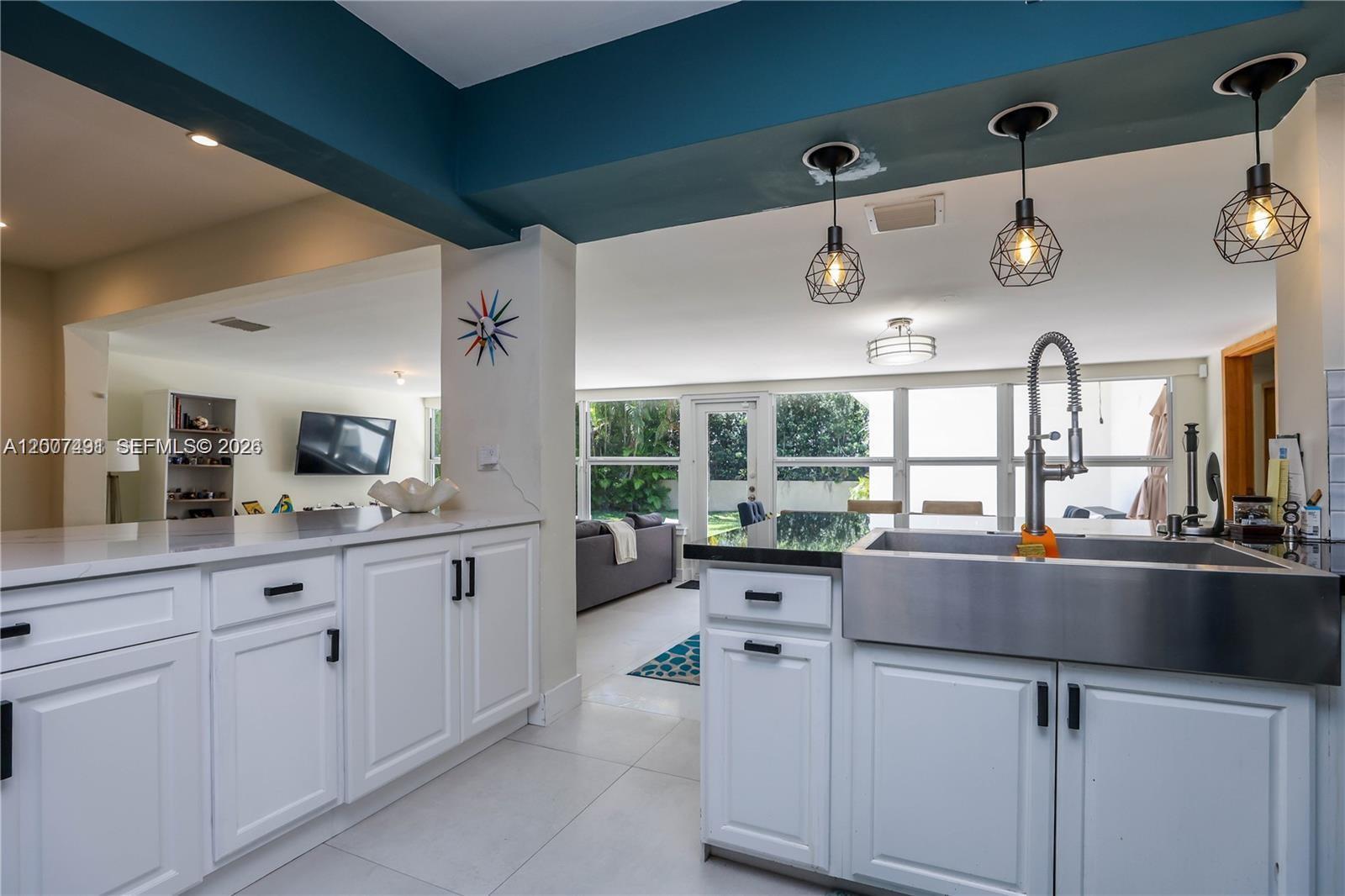 5620 Alton Rd Miami Beach, FL 33140