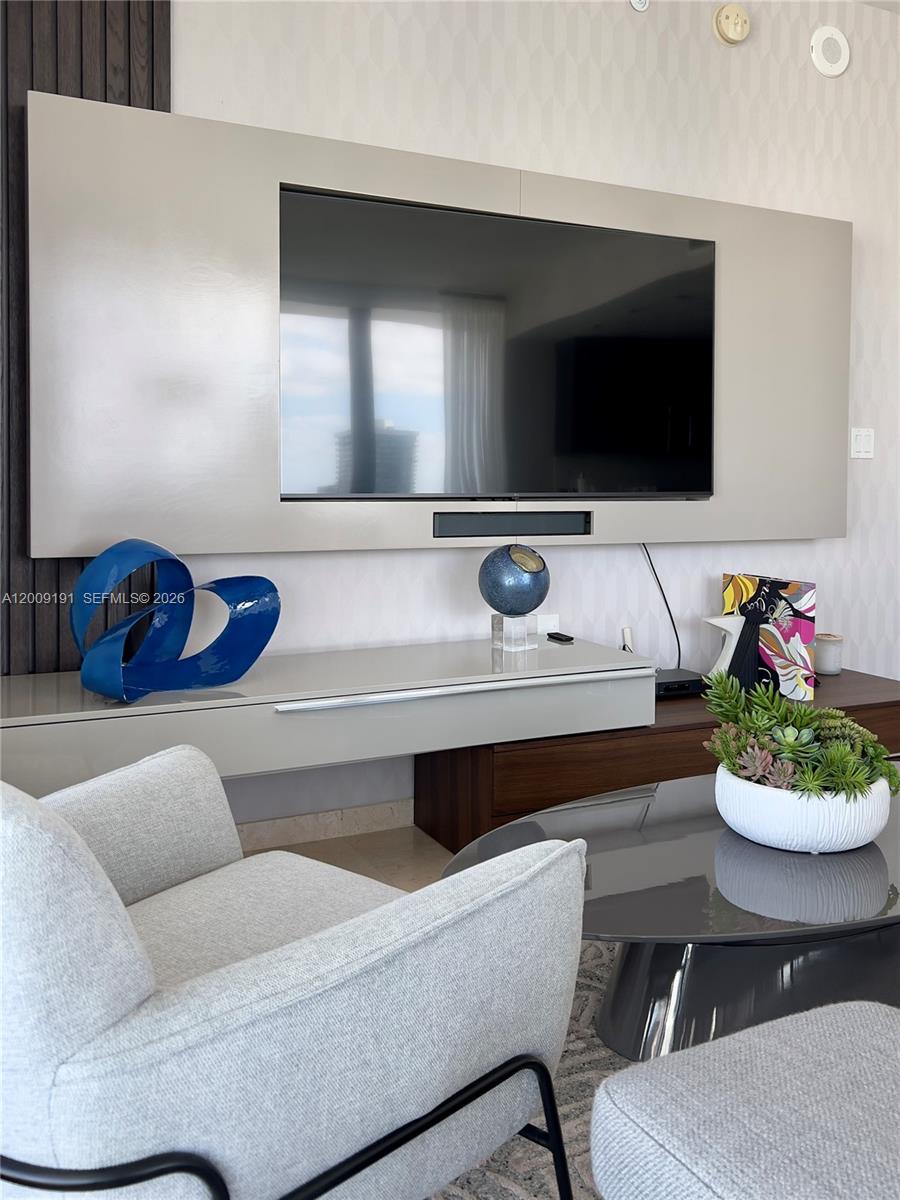 image Reach Brickell City Centre4