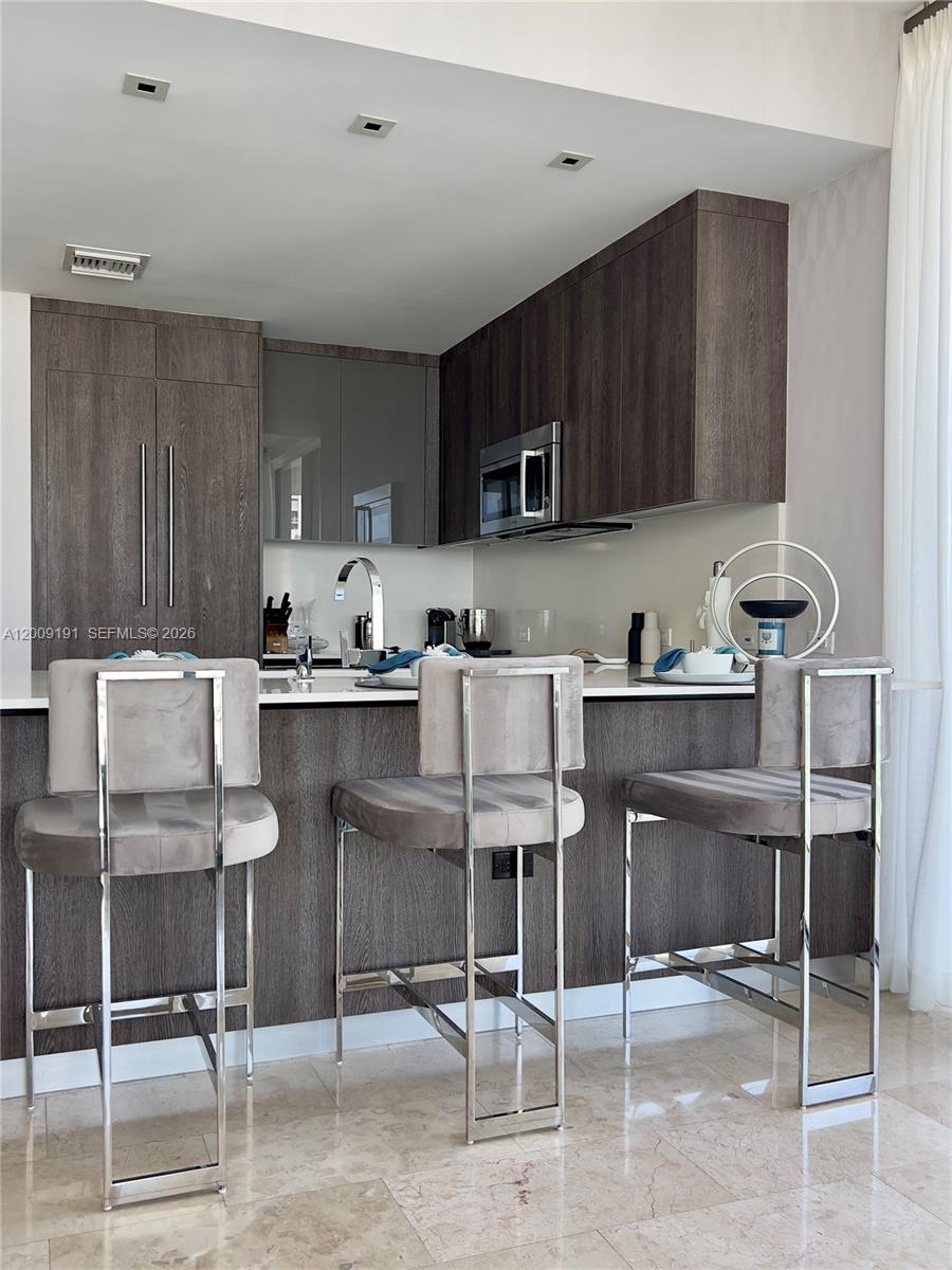 image Reach Brickell City Centre8