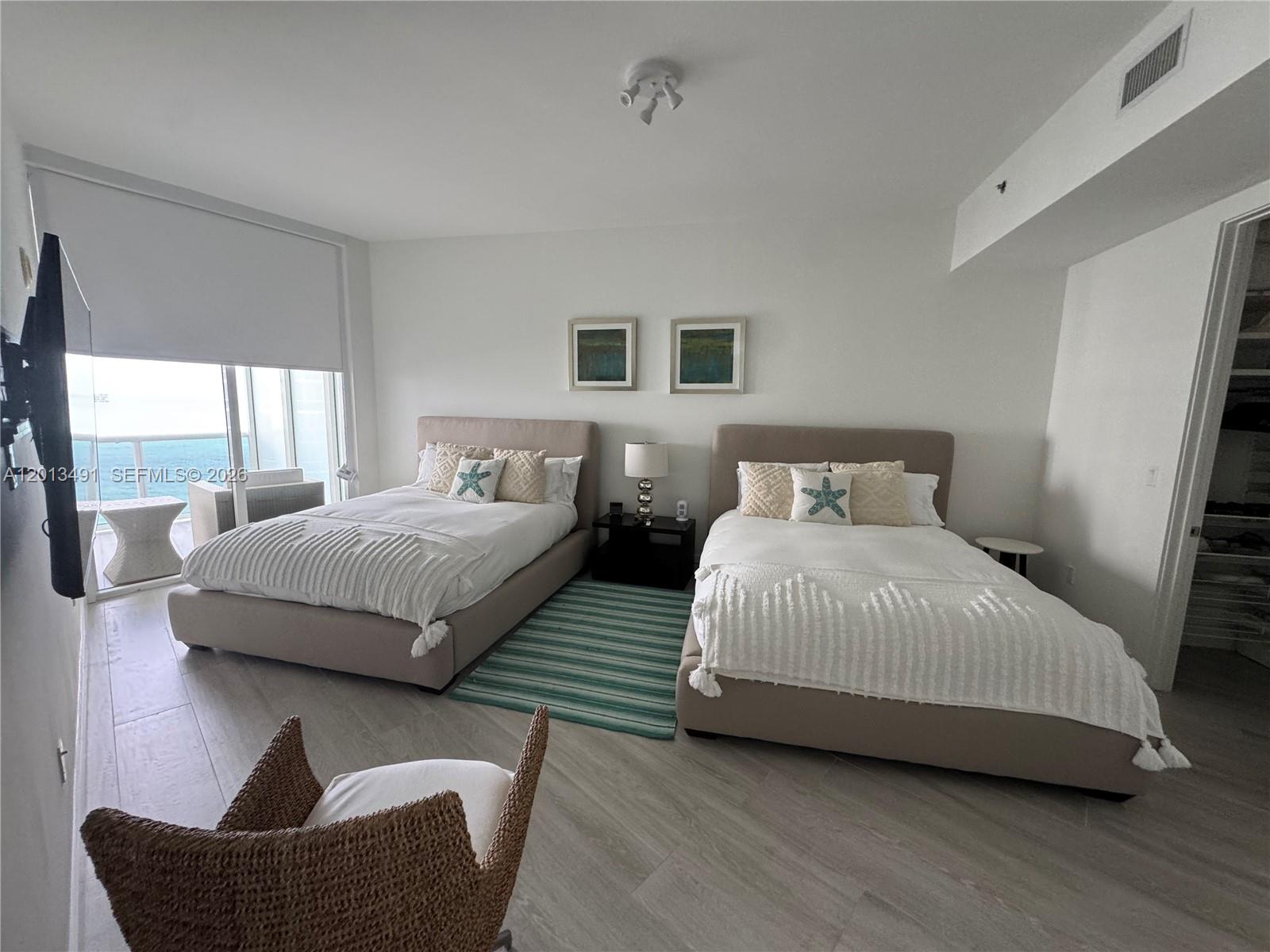 15811 Collins Ave #2703 Sunny Isles Beach, FL 33160