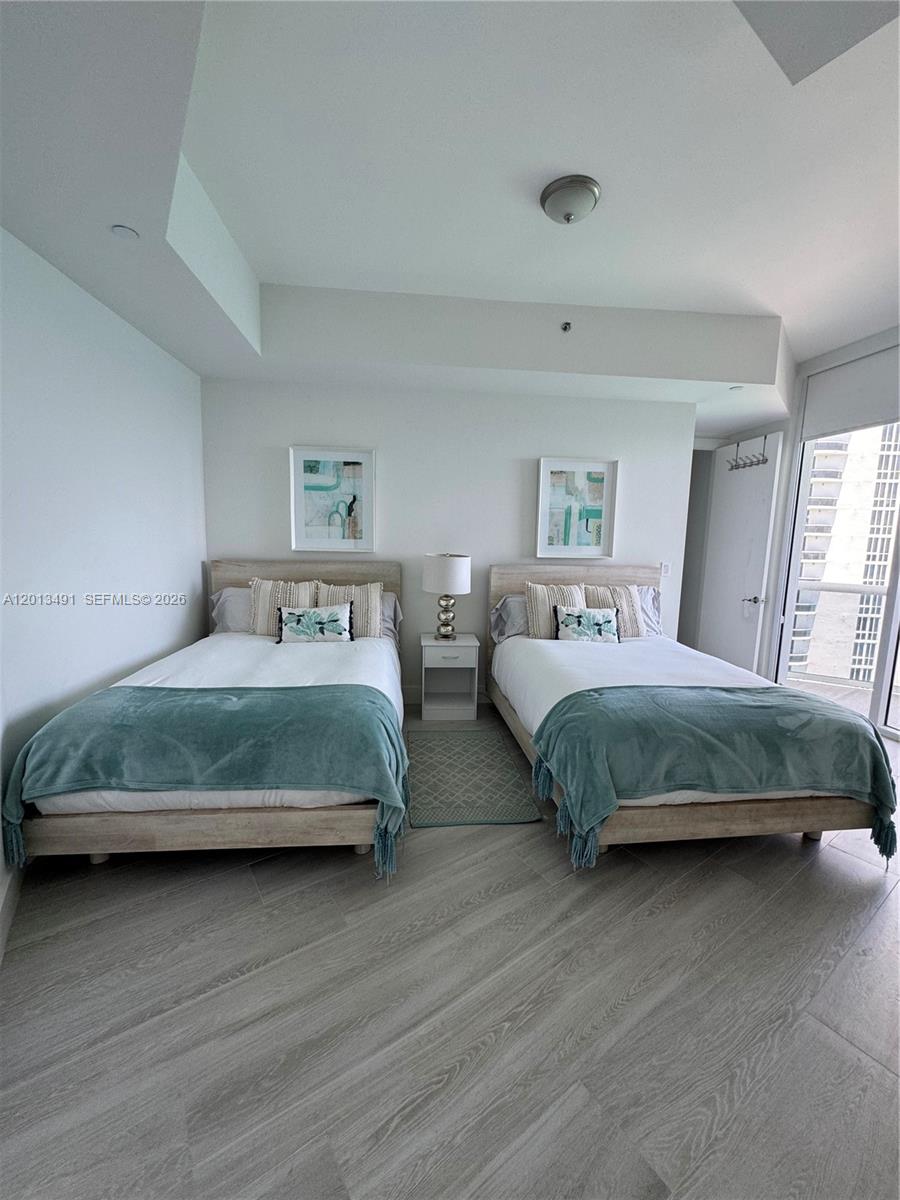 15811 Collins Ave #2703 Sunny Isles Beach, FL 33160