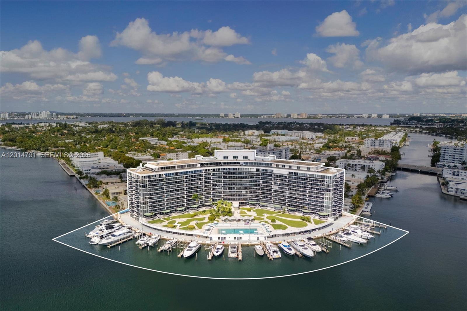 900 Bay Dr #1005