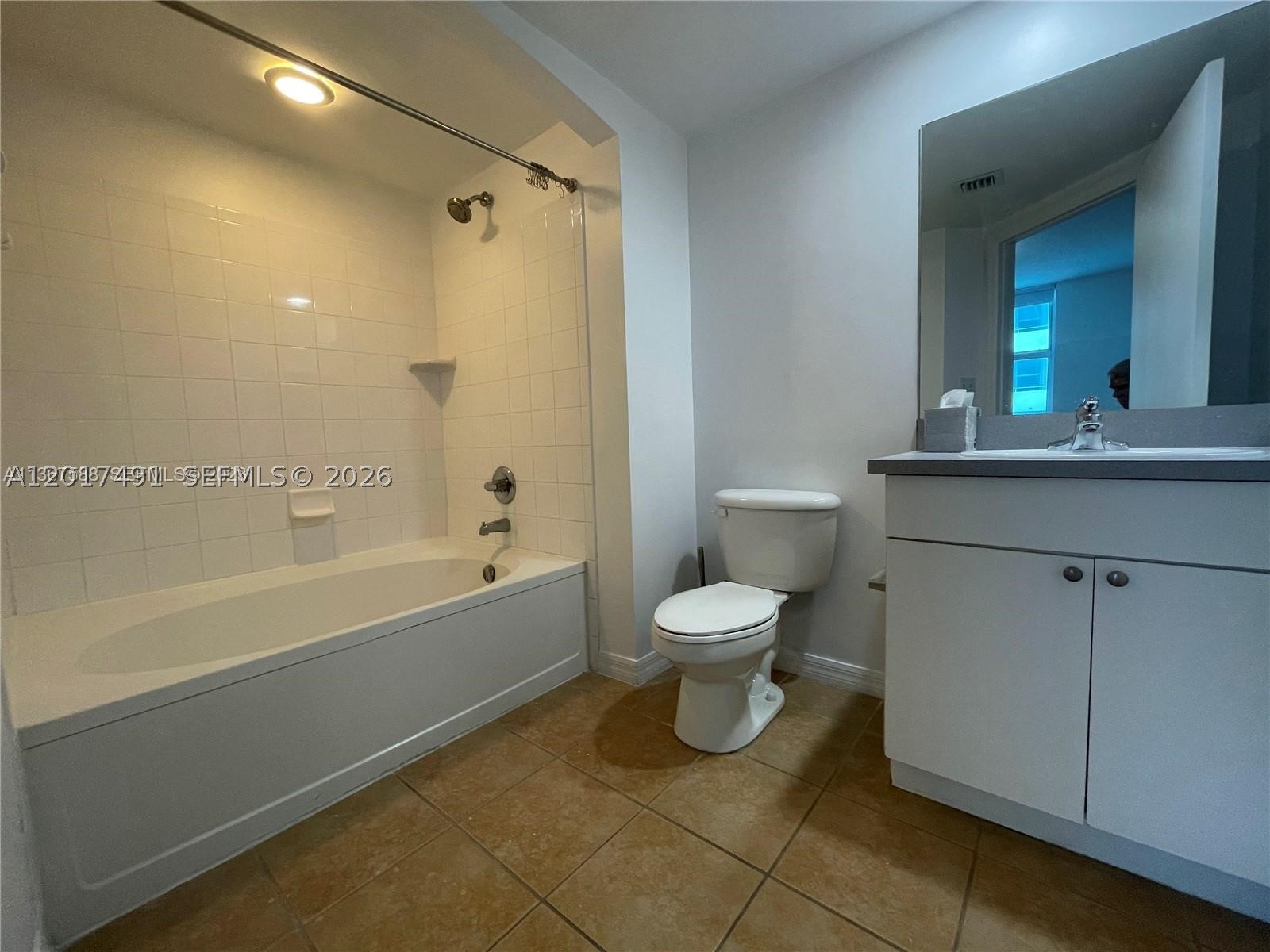 image The Waverly at Surfside10