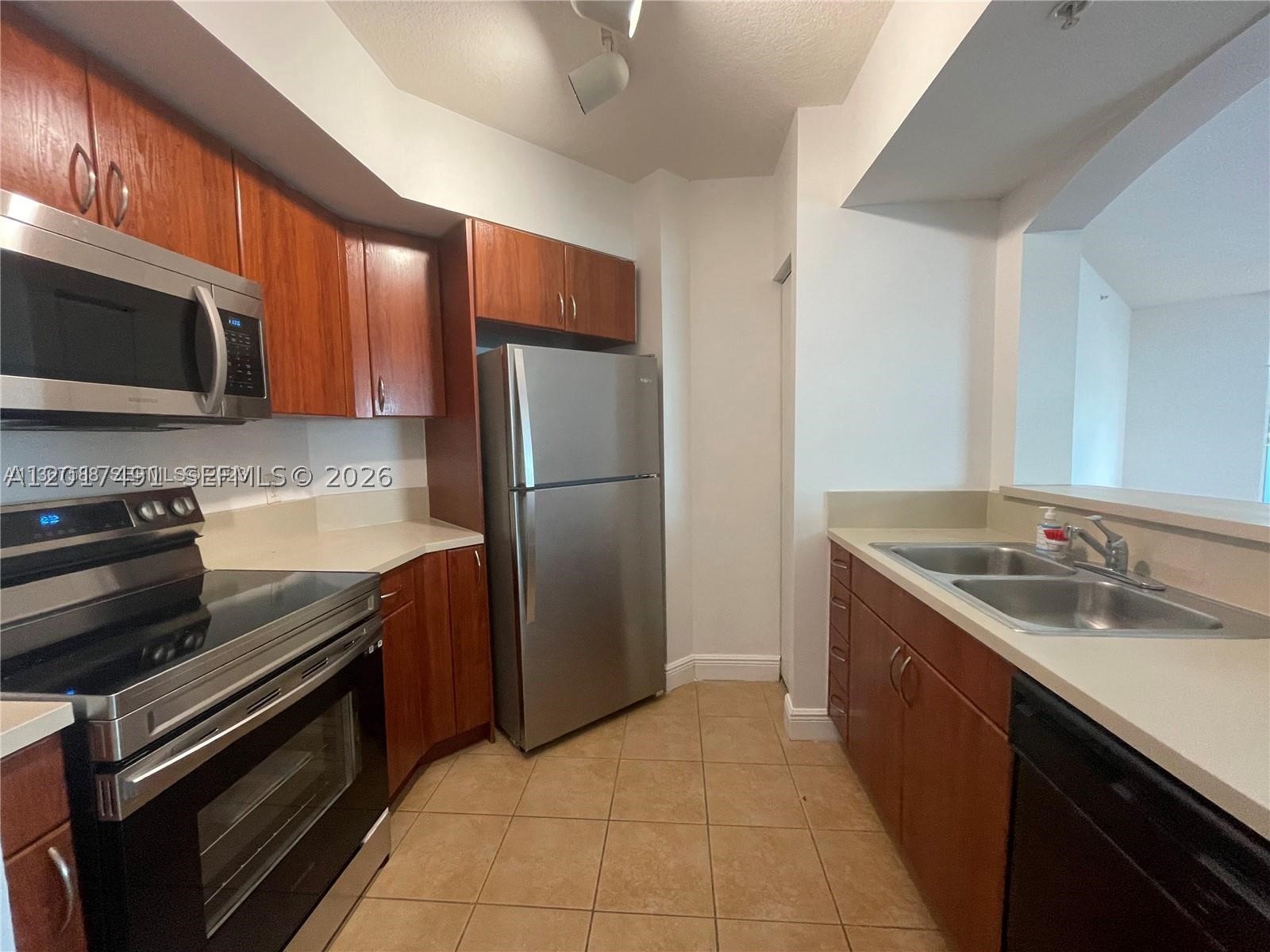 image The Waverly at Surfside4