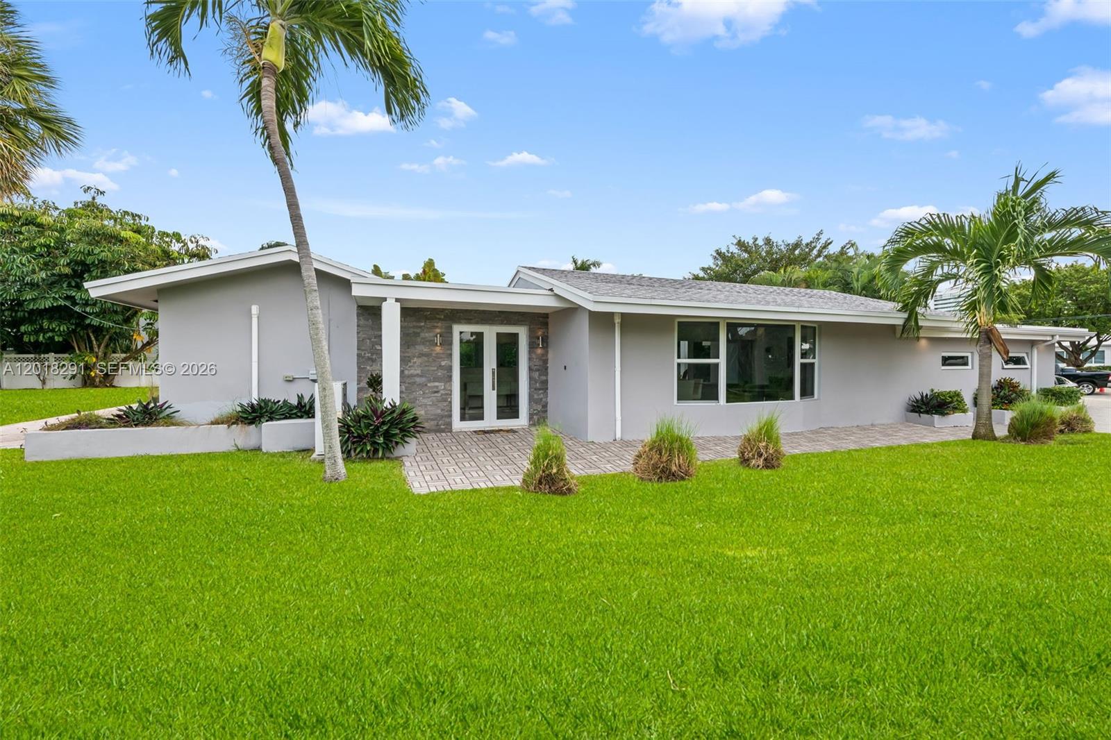 2711 Mayan Dr Fort Lauderdale, FL 33316