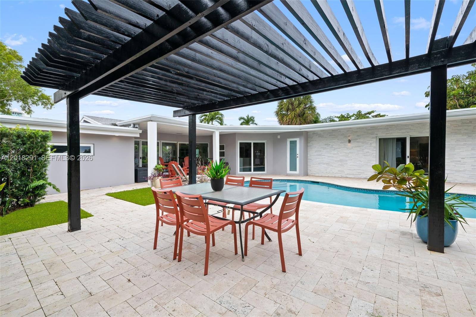 2711 Mayan Dr Fort Lauderdale, FL 33316