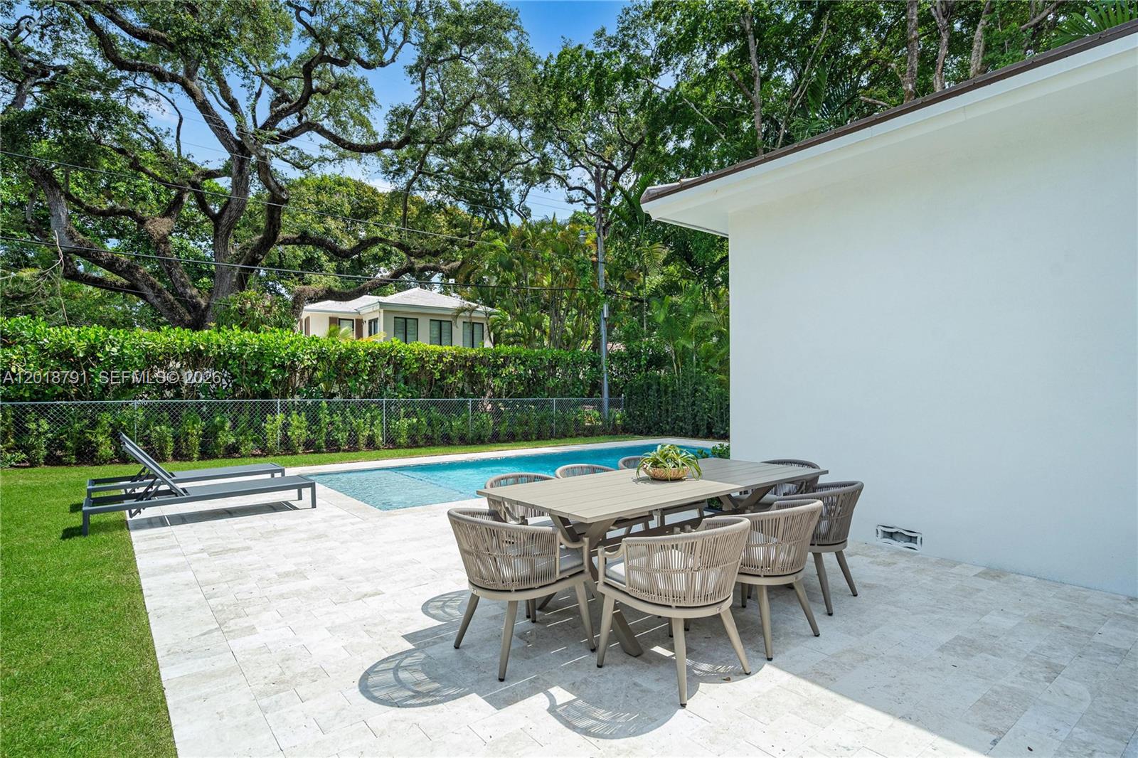 1037 Sevilla Ave Coral Gables, FL 33134