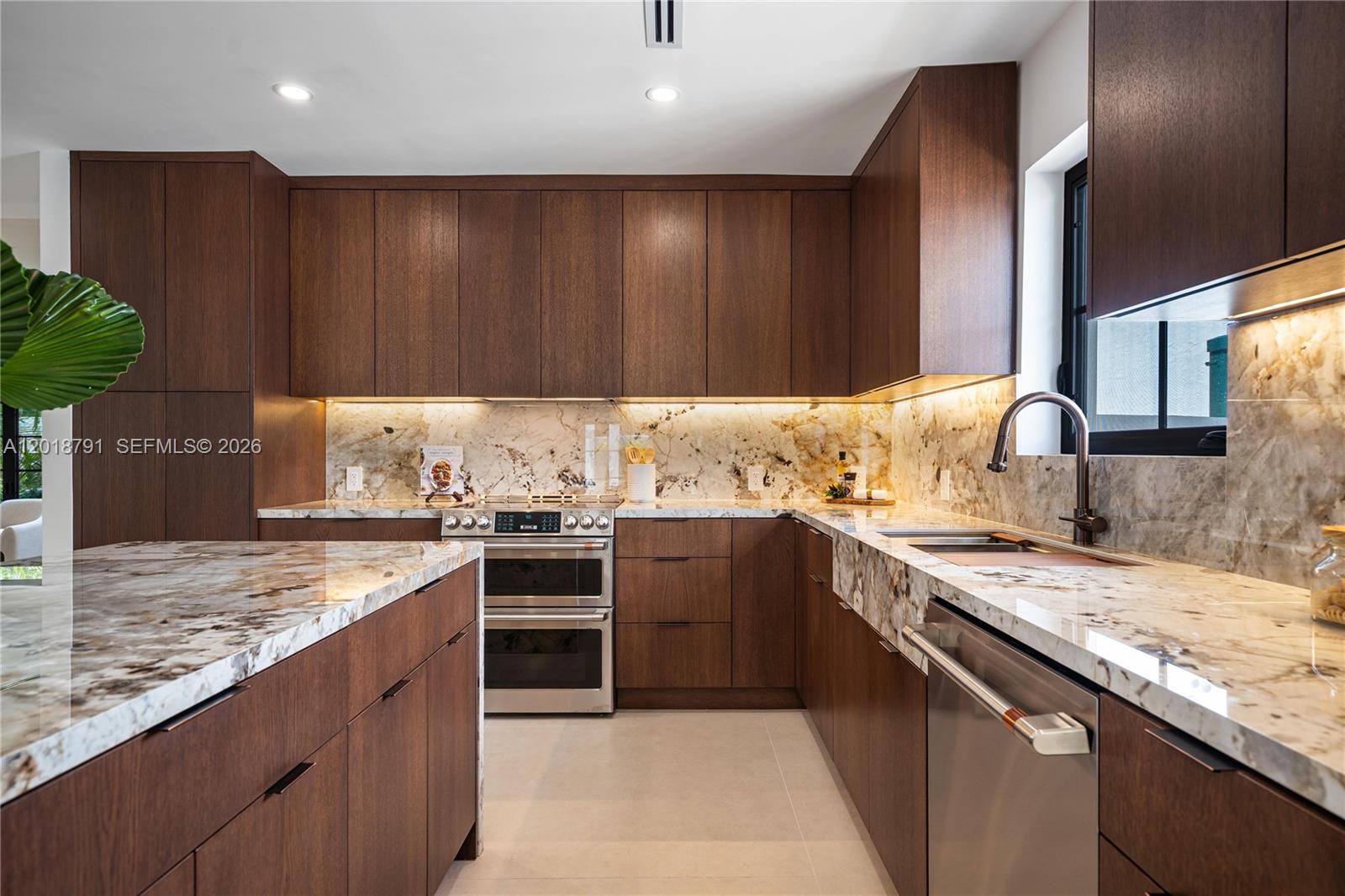 1037 Sevilla Ave Coral Gables, FL 33134