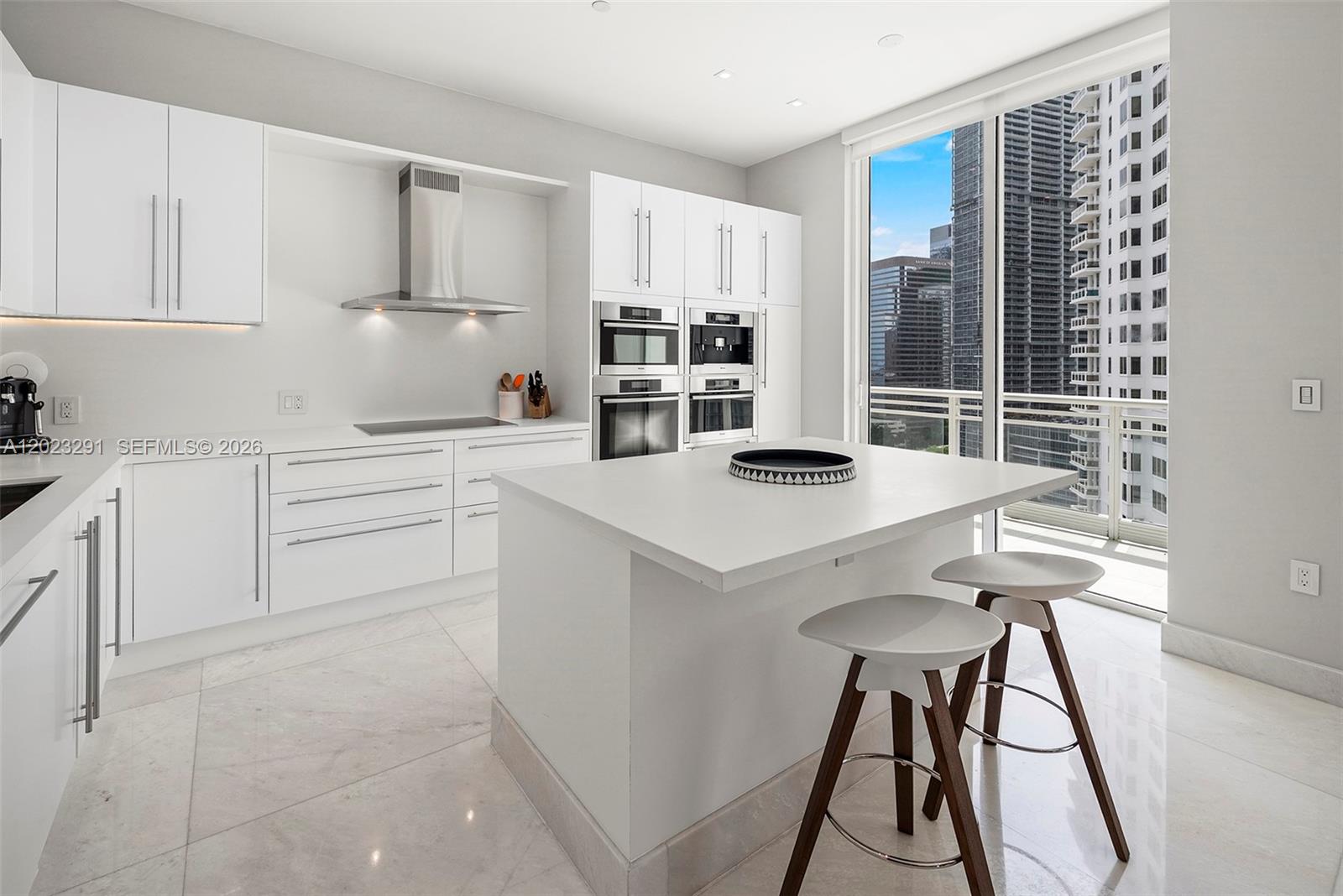 900 Brickell Key Blvd #1801 Miami, FL 33131