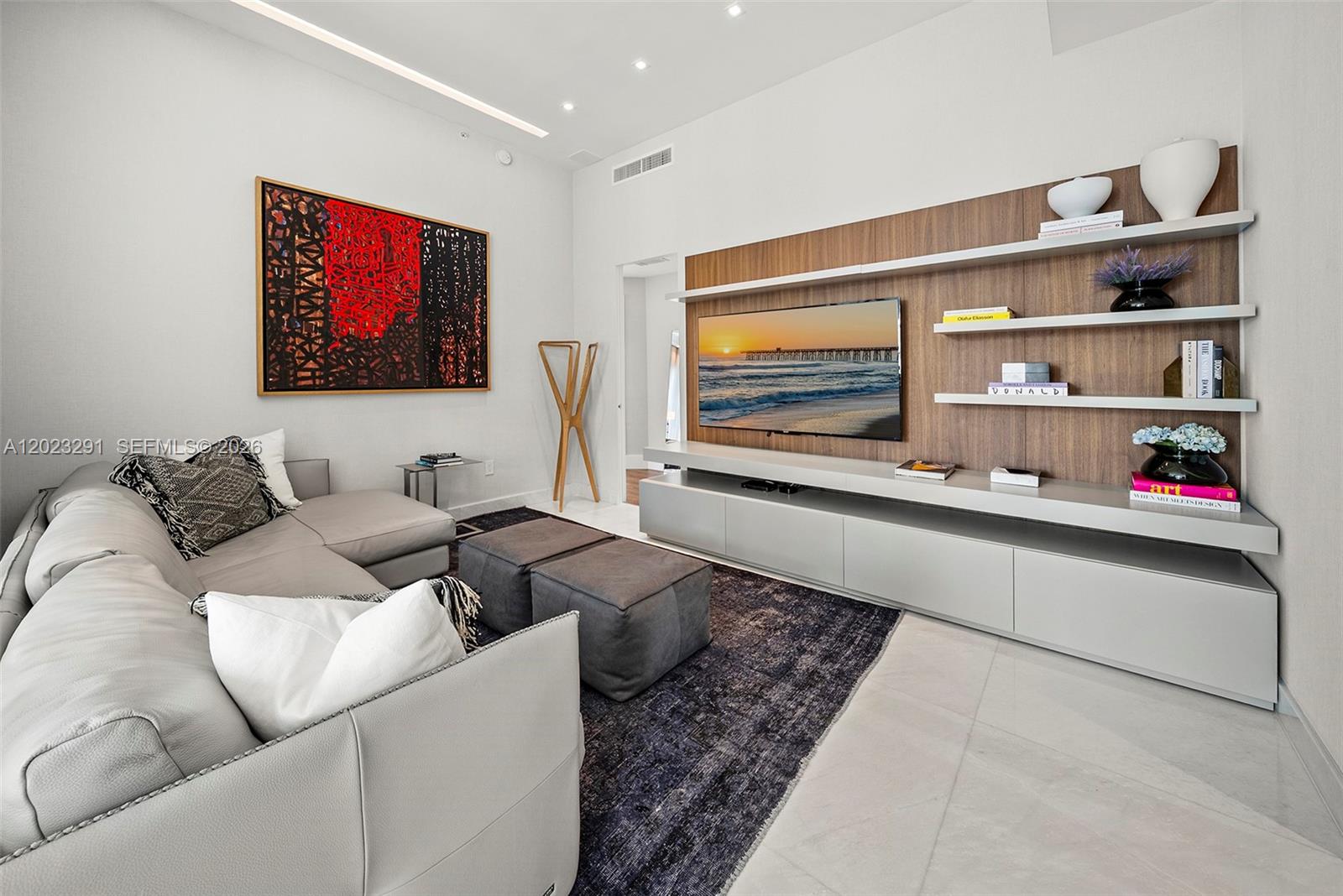 900 Brickell Key Blvd #1801 Miami, FL 33131