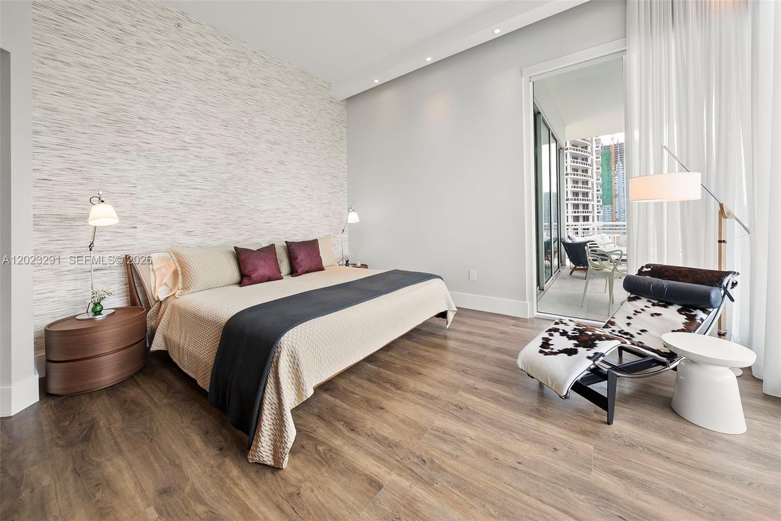 900 Brickell Key Blvd #1801 Miami, FL 33131