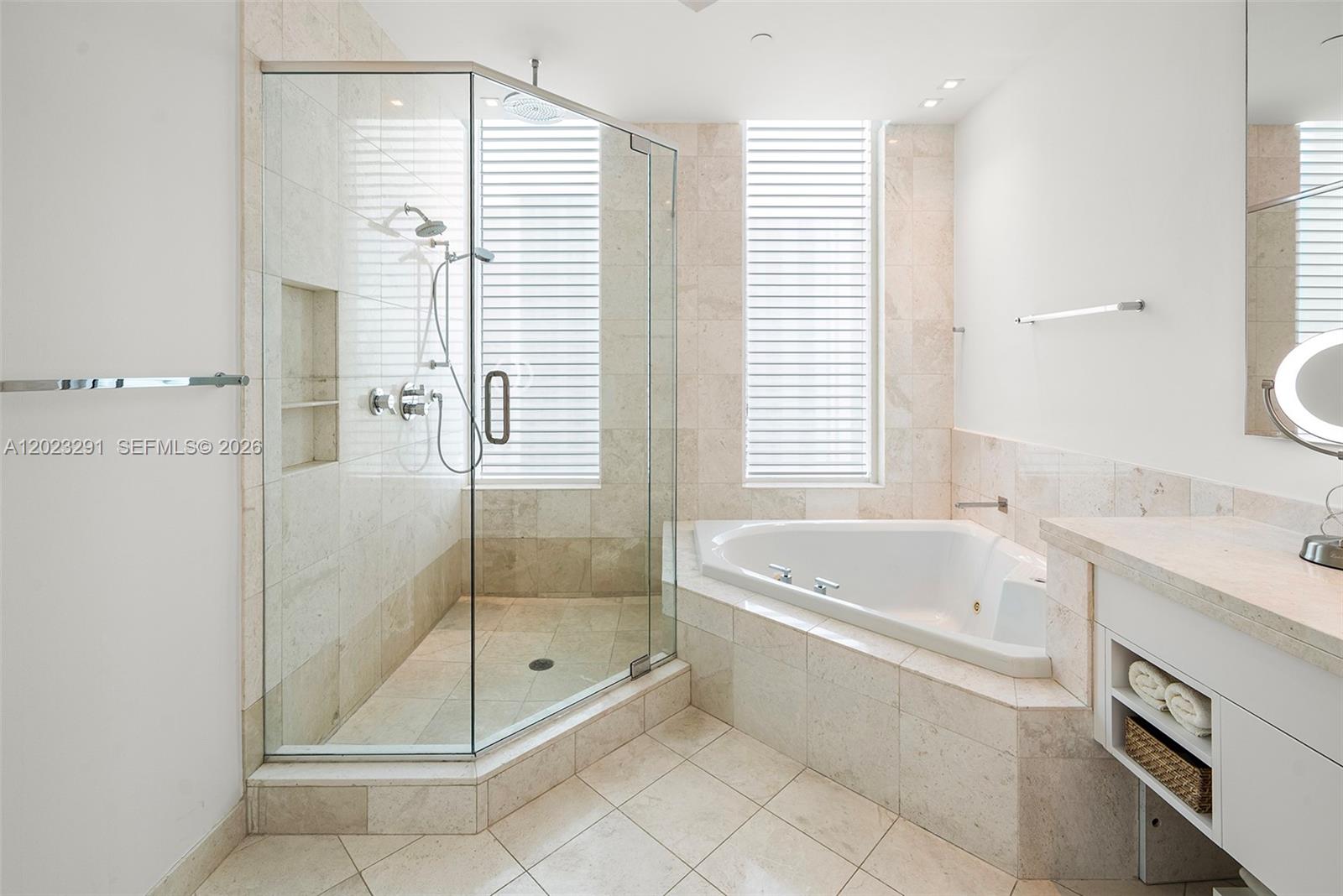900 Brickell Key Blvd #1801 Miami, FL 33131