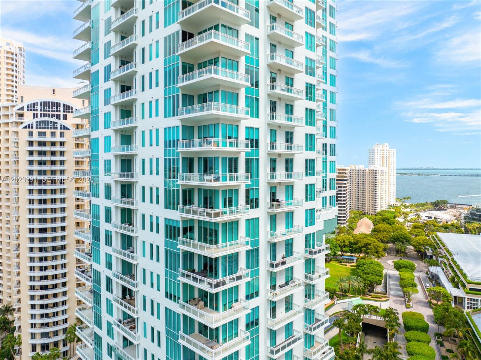 900 Brickell Key Blvd #1801 Miami, FL 33131