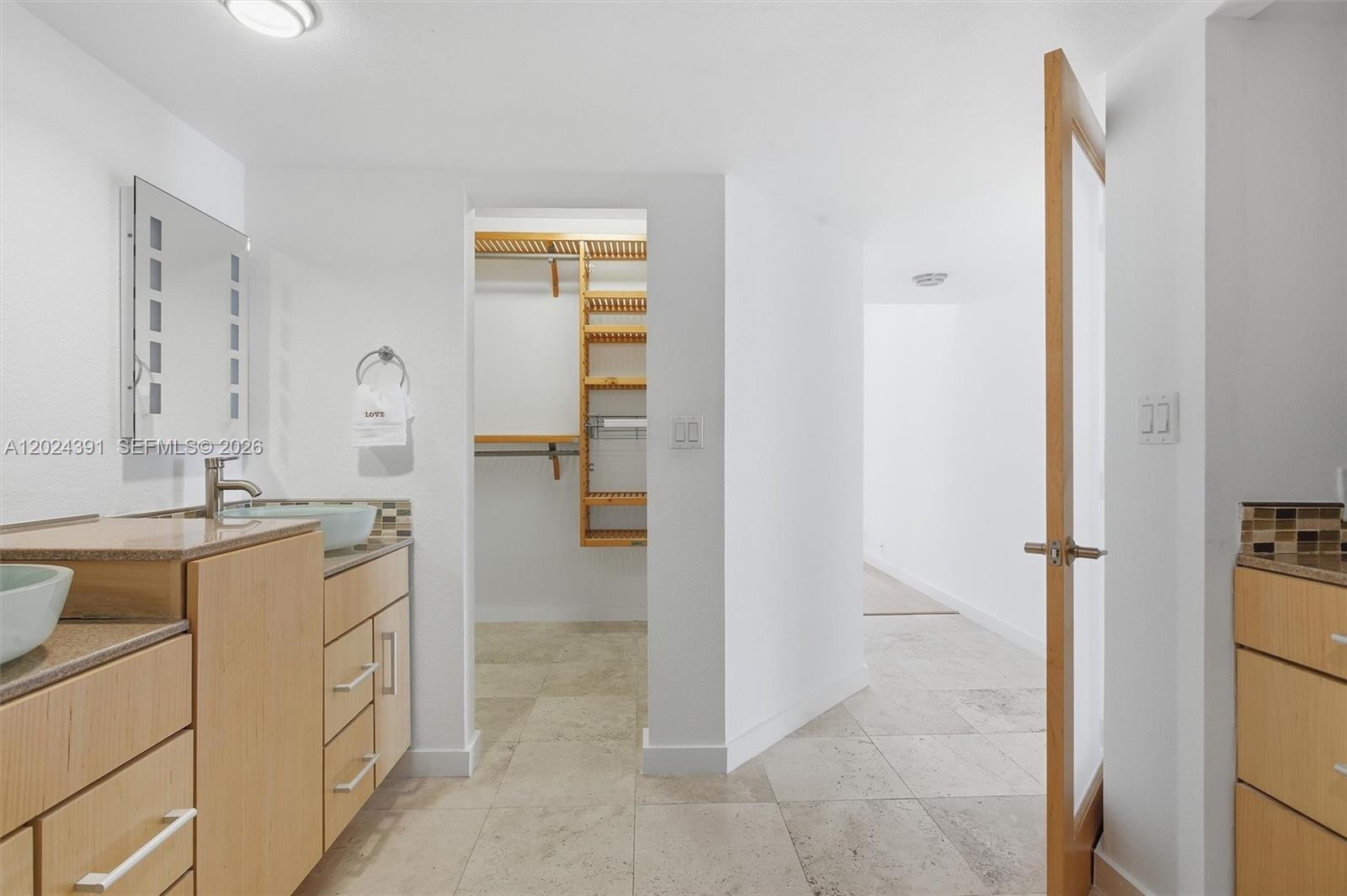 image Brickell Key One5