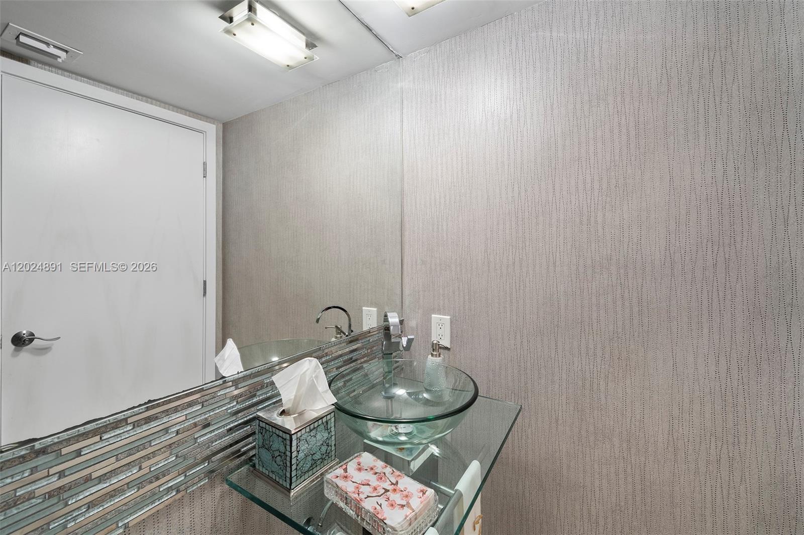 10175 Collins Ave #1505 Bal Harbour, FL 33154