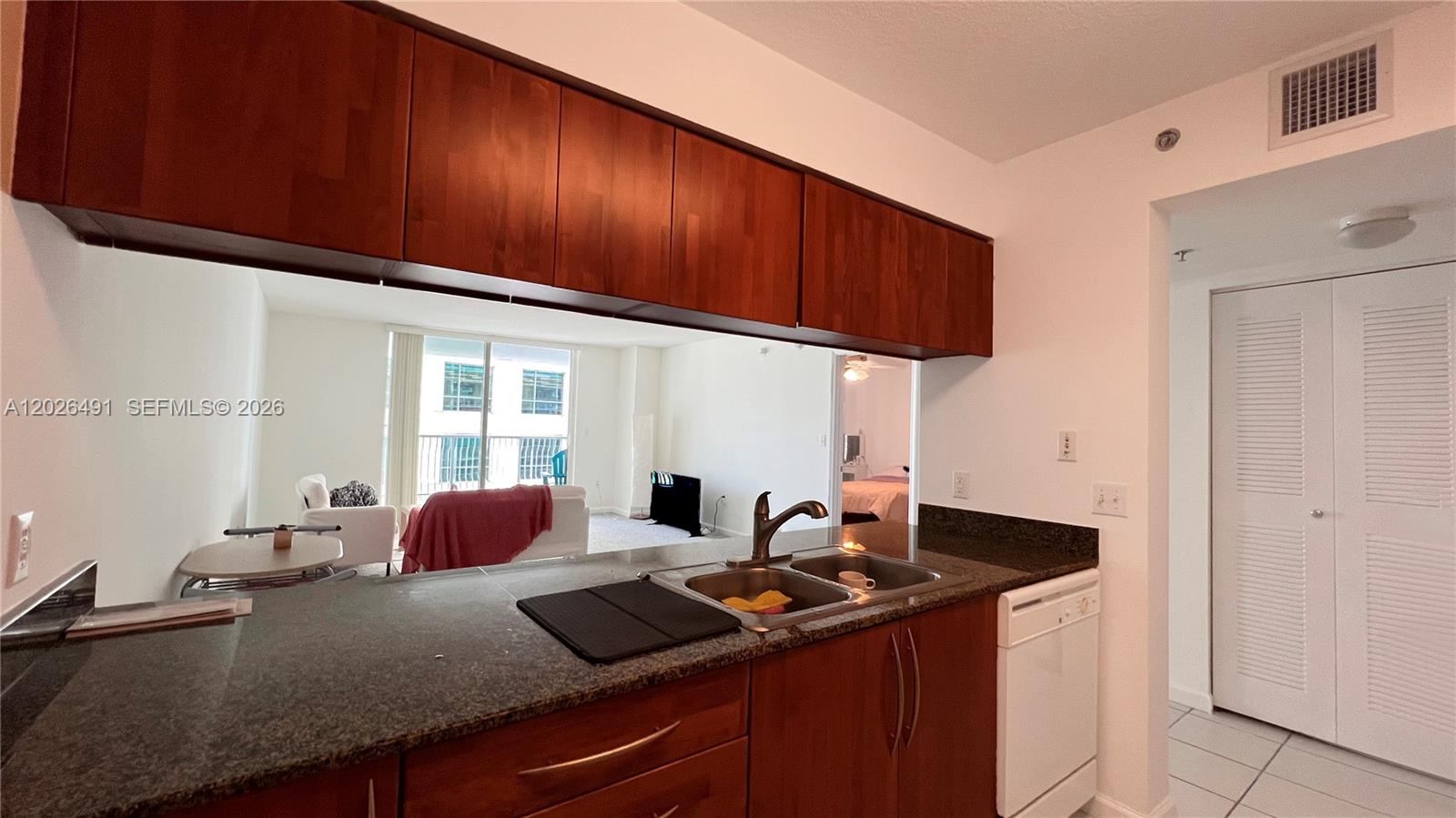 image The Club at Brickell Bay3