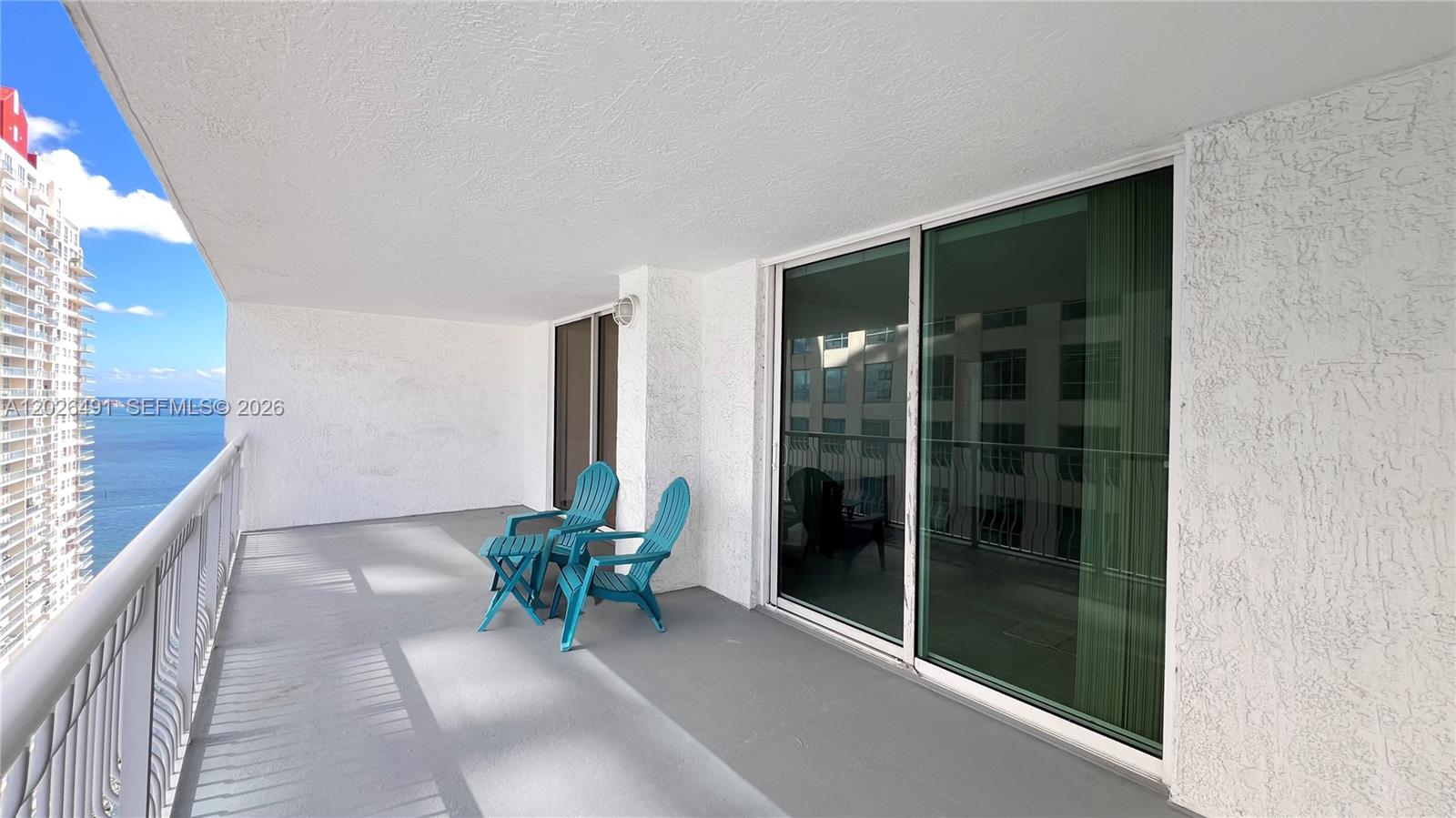 image The Club at Brickell Bay8
