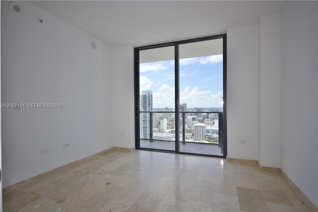 68 SE 6th St #2812 Miami, FL 33131