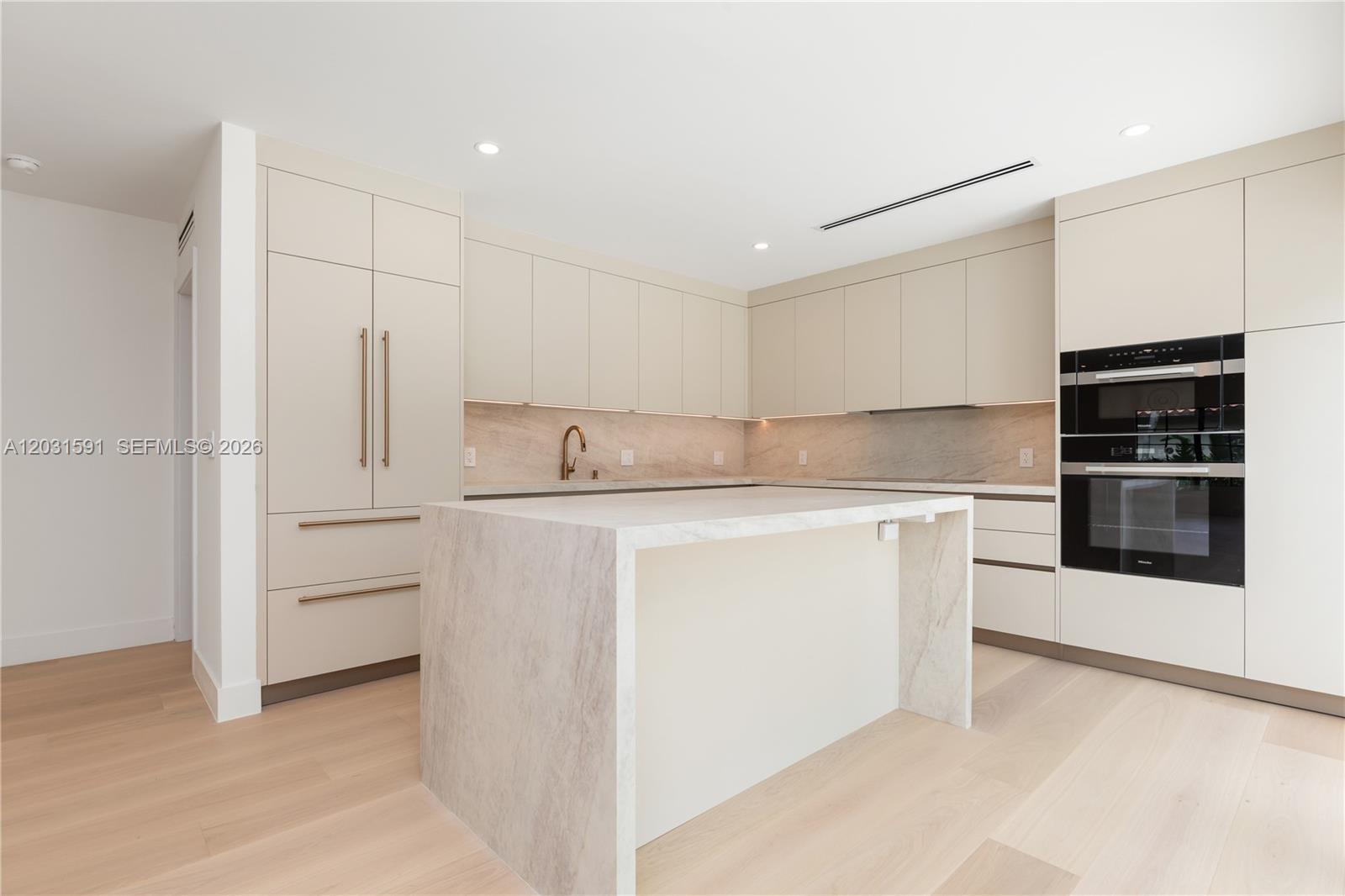 118 Sarto Ave Coral Gables, FL 33134