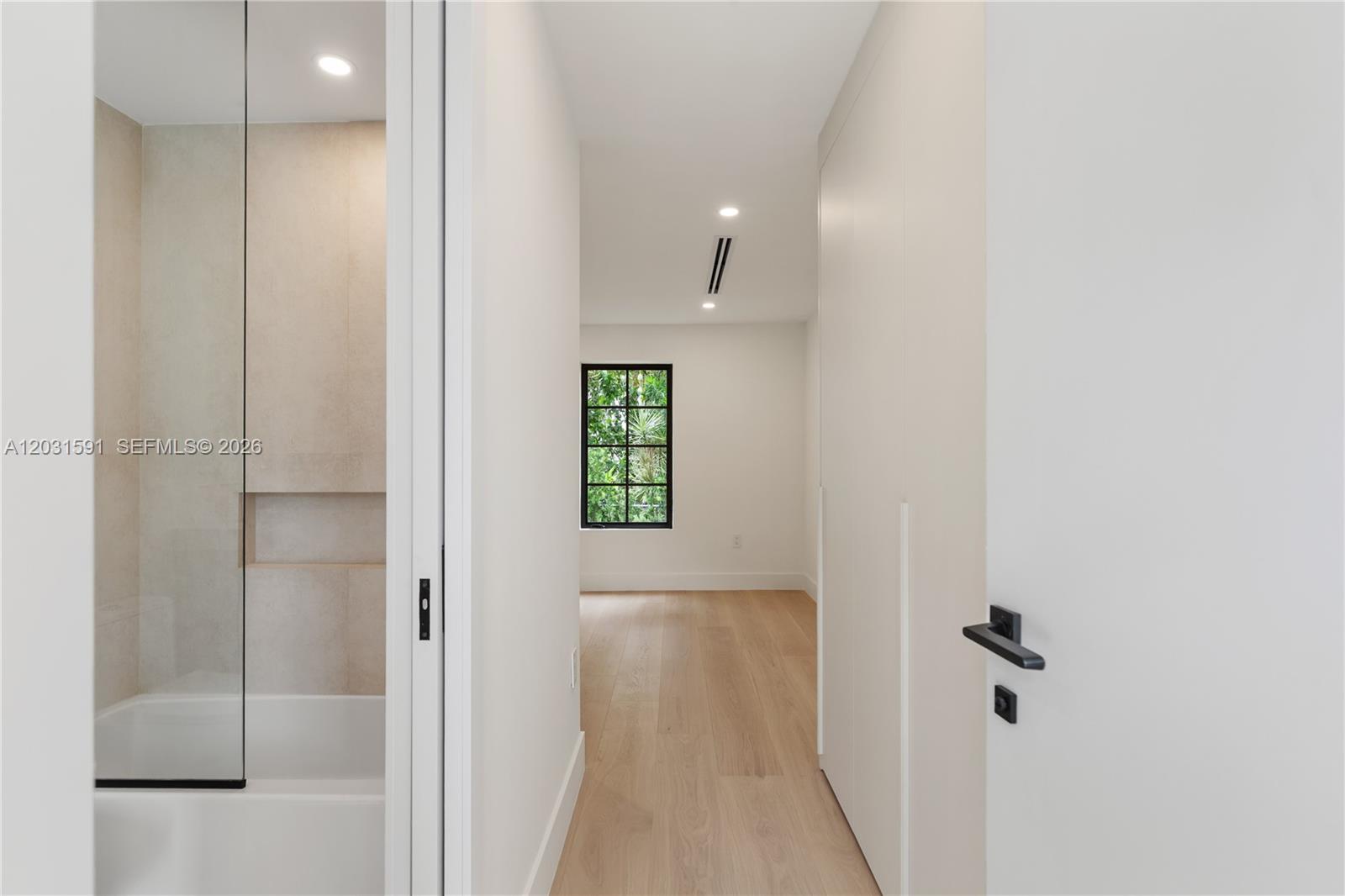 118 Sarto Ave Coral Gables, FL 33134